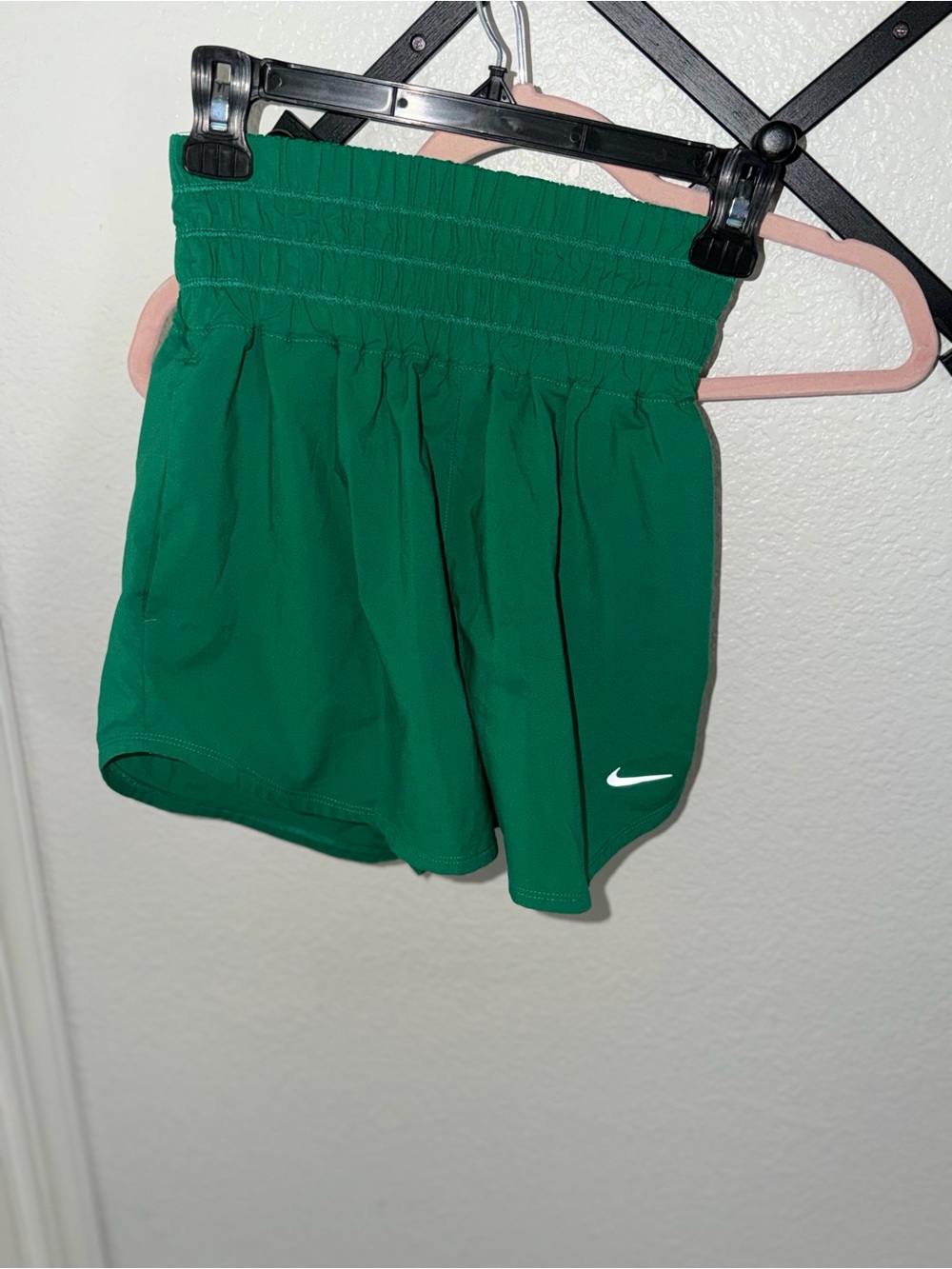 Nike Dri-FIT Green Running Shorts Women’s Small Athletic Gym Activewear - Picture 2 of 4